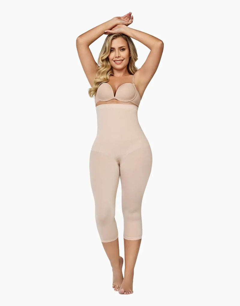 Curveez Capri Leggings Comfort Evolution shapewear in black, offering moderate compression with high-waist and thigh control for a sleek silhouette.